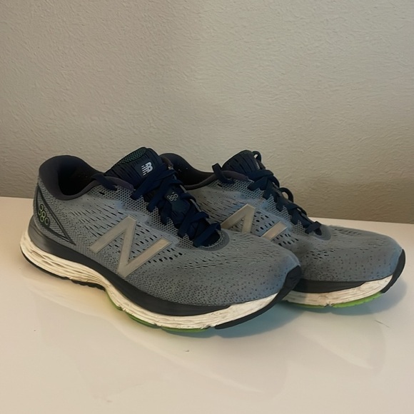 Gray New Balance Athletic Running Shoes with Breathable Mesh main image 5